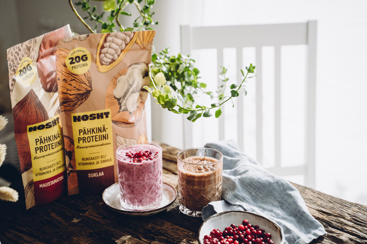 How to use Nosht Nut Protein: Chocolate banana & Lingonberry smoothies