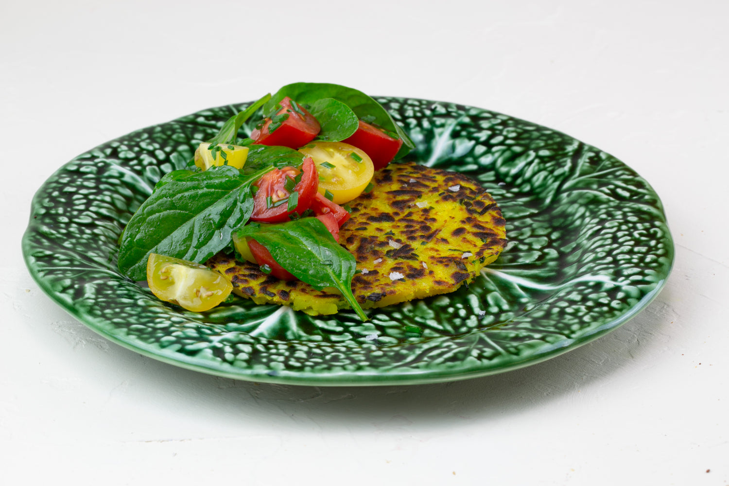 Potato Rösti with spinach and tomato salad